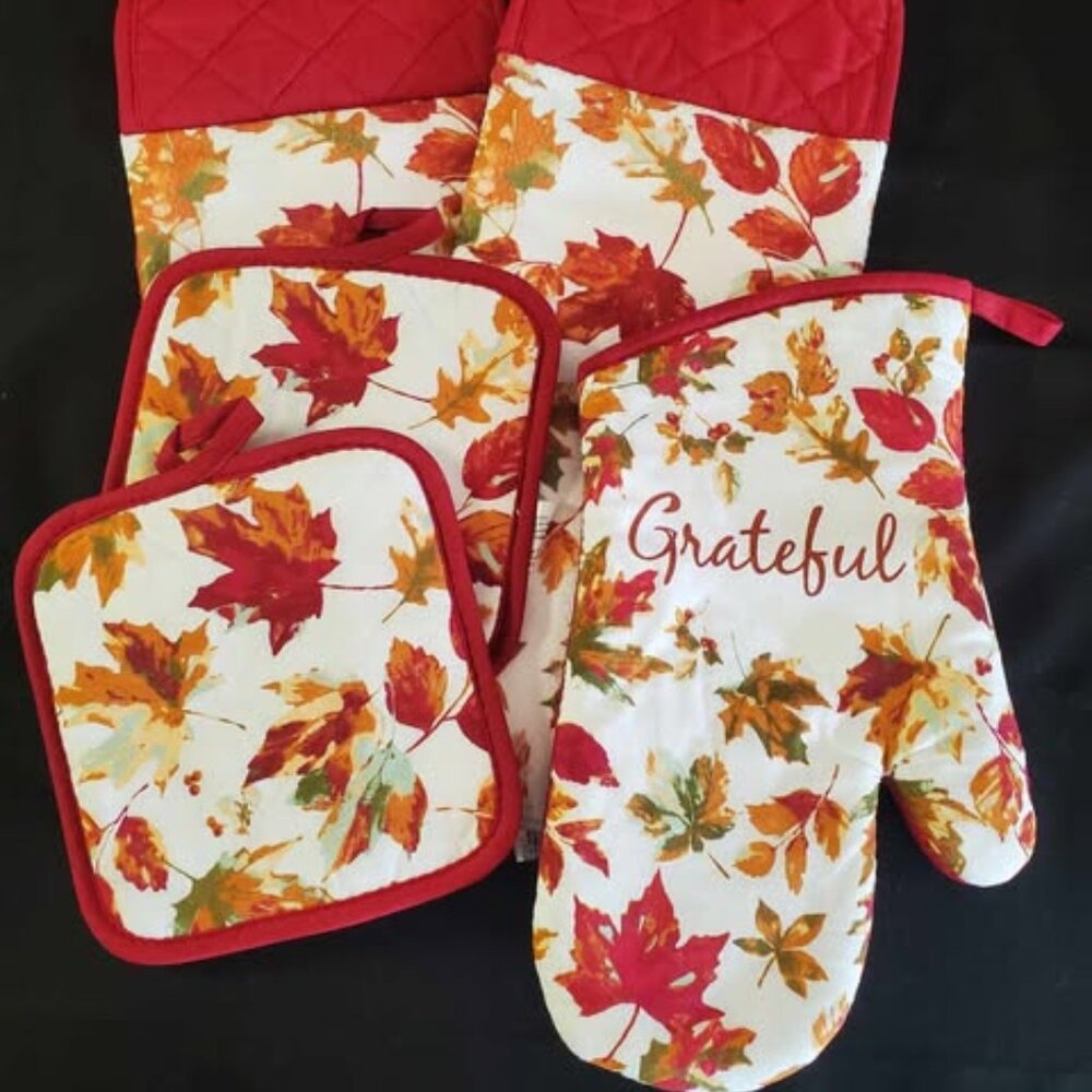 Fall Leaves Hanging Towel Set
